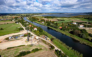 Prace przy nowym moście w Nowakowie trwają. Zobacz, co dzieje się na placu budowy